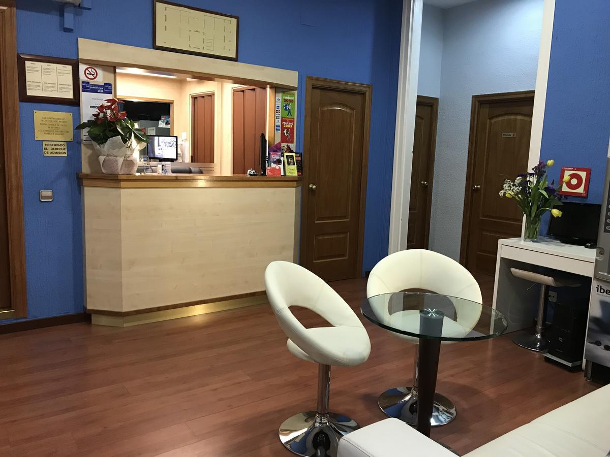 Hotel Pelayo Barcelona Bagian luar foto