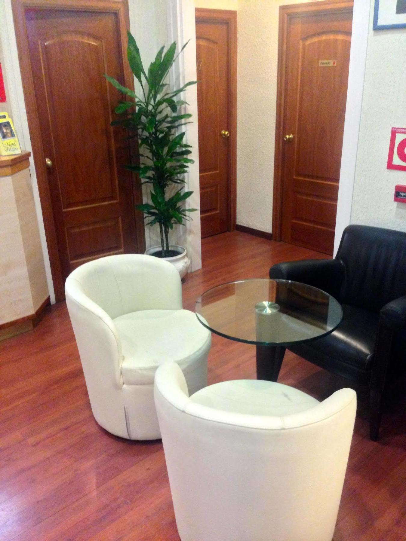 Hotel Pelayo Barcelona Bagian luar foto